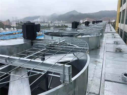 使用冷卻塔期間哪些事項需要注意？
