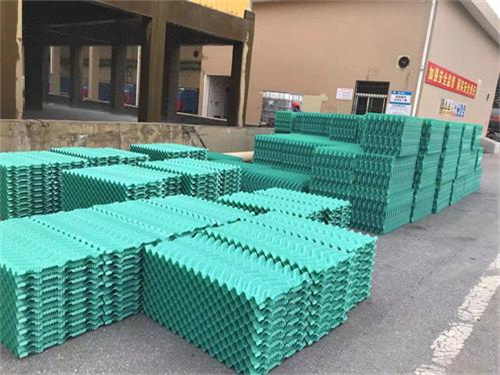 冷卻塔的制冷效率高及所占空間范圍?。?></a></div>
    <div   id=