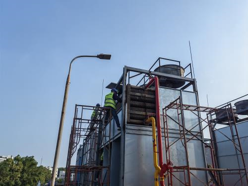 玻璃鋼冷卻塔的裝置及運行(高溫型玻璃鋼冷卻塔型號)